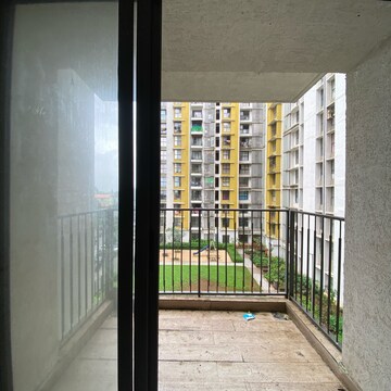 2 BHK Apartment For Rent in Lodha Palava City Lakeshore Greens, Hedutane