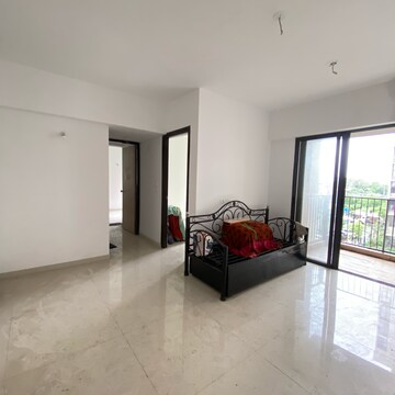 Room in 2 BHK Apartment at Lodha Palava City Lakeshore Greens, Hedutane – for Rent