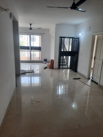 Room in 4 BHK Builder Floor at BPTP Parkland Pride, Sector 77 – for Rent