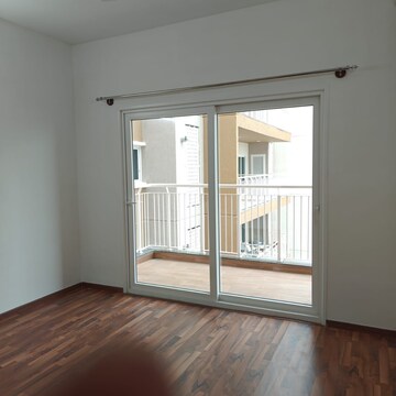 Room in 3 BHK Apartment at L&T Raintree Boulevard, Hebbal – for Rent