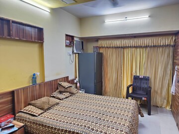 Bedroom in 3 BHK Apartment at Silicon Park, Malad West – for Rent