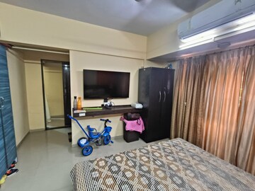 Bedroom in 3 BHK Apartment at Silicon Park, Malad West – for Rent