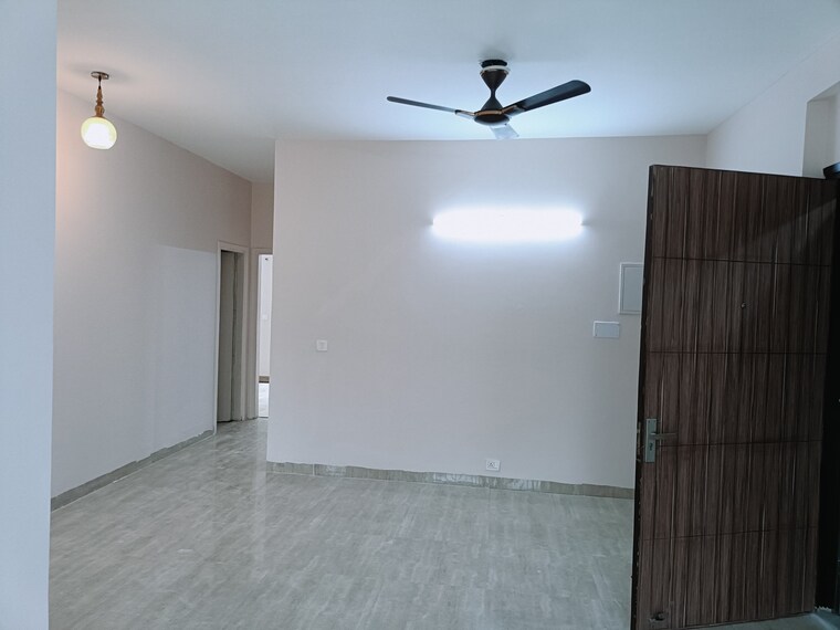 Room, parklands 3 Bedroom 250 Sq.Yd. Builder Floor In Sector 85 Faridabad 9175103