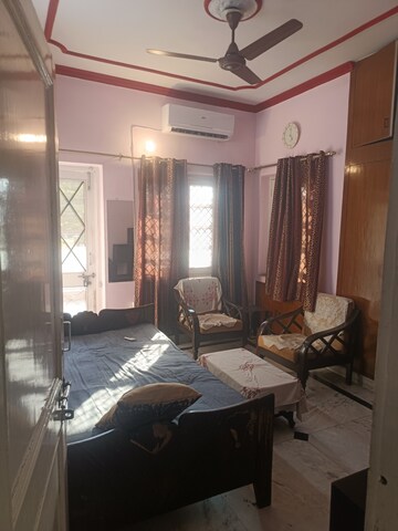 Living Room in 3 BHK Independent House at Sector 19 – for Rent