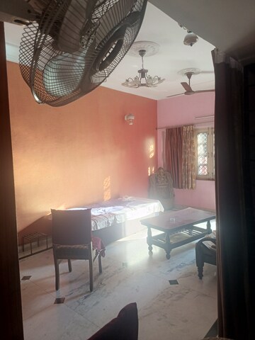 Team Area in 3 BHK Independent House at Sector 19 – for Rent