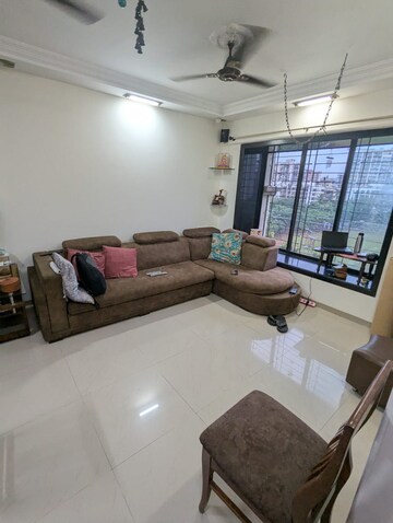 Room in 3 BHK Apartment at Tilak Dham, Chembur – for Rent