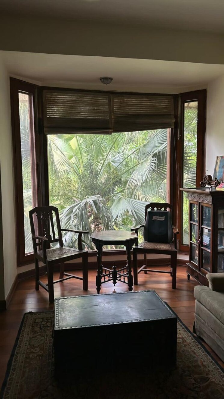 Gym, friends colony 2 Bedroom 1200 Sq.Ft. Builder Floor In Friends Colony Delhi 9175150