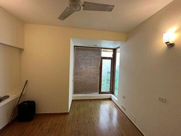 Room in 2 BHK Builder Floor at Friends Colony – for Rent