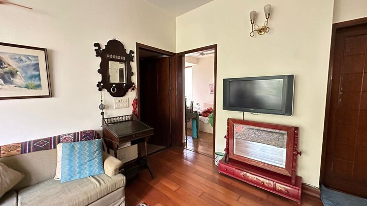 Living Room, friends colony 2 Bedroom 1200 Sq.Ft. Builder Floor In Friends Colony Delhi 9175150