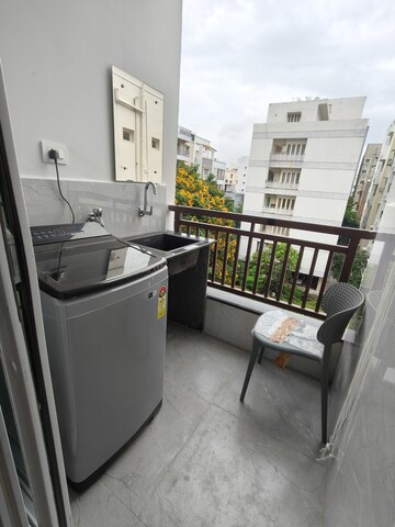 Balcony in 1 RK Apartment at Madhapur – for Rent