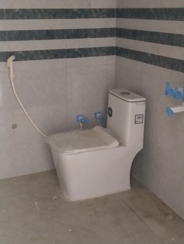 Master Bedroom in 2 BHK Builder Floor at Pine Residency, Sector 73 – for Sale