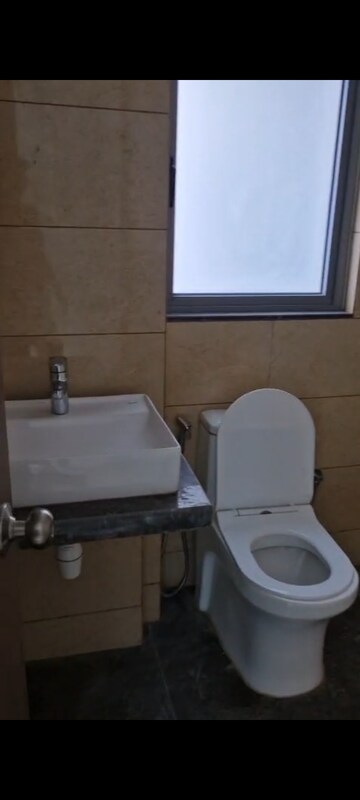 3 BHK Apartment For Rent in Kalpataru Immensa, Kolshet Road