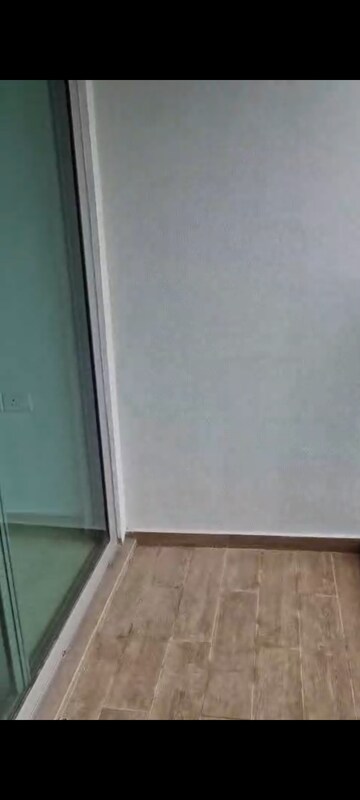 Furnished Amenities in 3 BHK Apartment at Kalpataru Immensa, Kolshet Road – for Rent