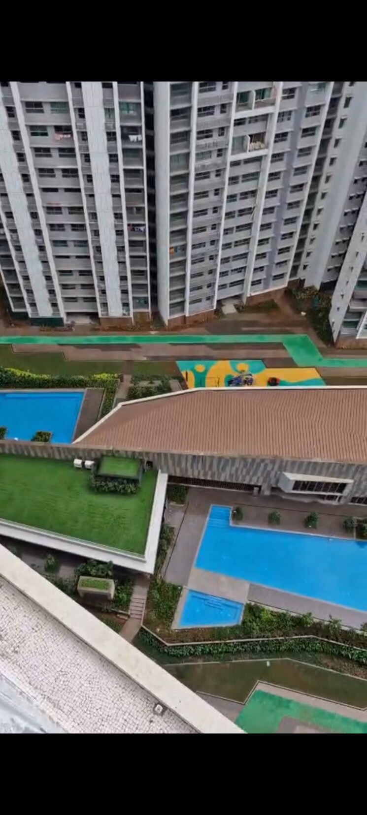 Swimming Pool, kalpataru-immensa 3 Bedroom 1350 Sq.Ft. Apartment In Kolshet Road Thane 9175166