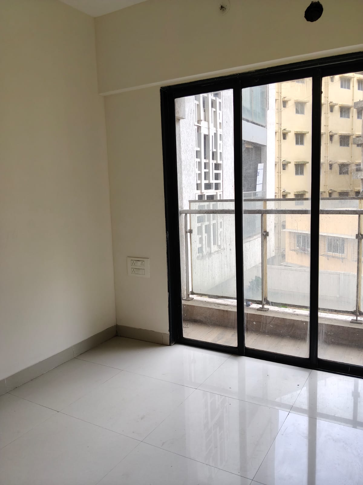 2 BHK Apartment For Rent in Anant Tara