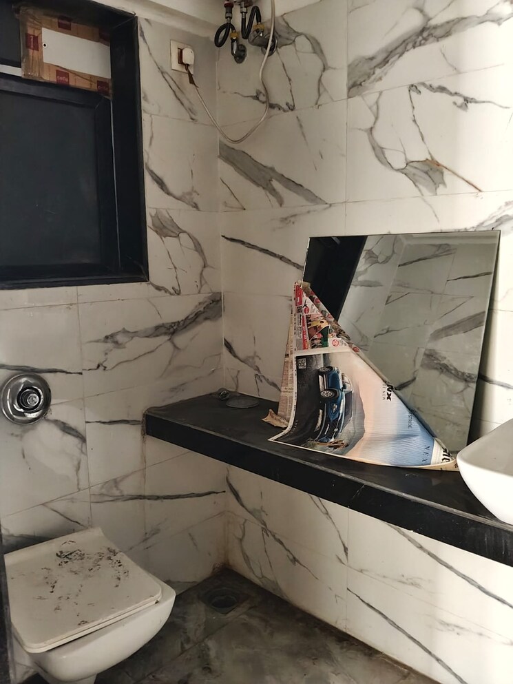 Attached Bathroom, anant-tara 2 Bedroom 667 Sq.Ft. Apartment In Kandivali West Mumbai 9175173