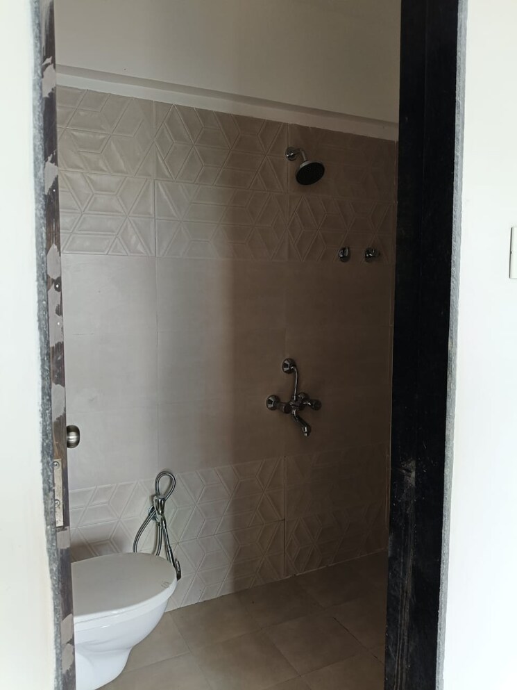 Bathroom, dgs-sheetal-tapovan 1 Bedroom 395 Sq.Ft. Apartment In Malad East Mumbai 9175217