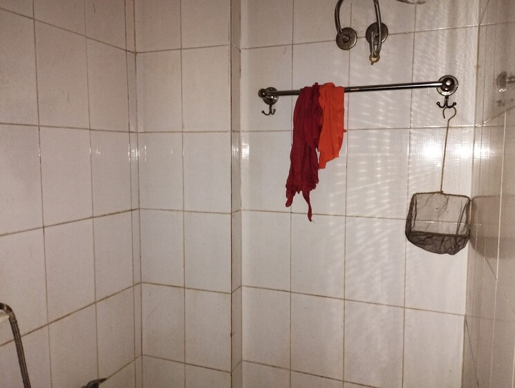 Attached Bathroom, krishna-greenland-park-vastu-federation 2 Bedroom 810 Sq.Ft. Apartment In Ghodbunder Road Thane 9175200