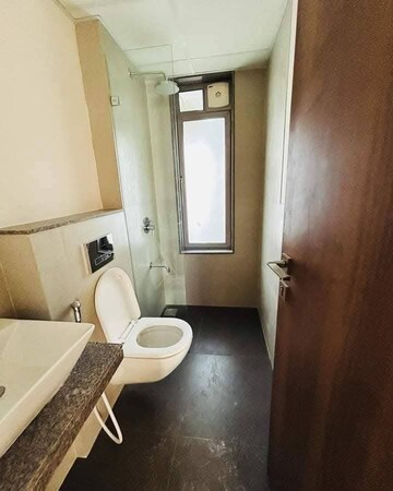 Master Bedroom in 2 BHK Apartment at Piramal Vaikunth, Balkum Pada – for Rent