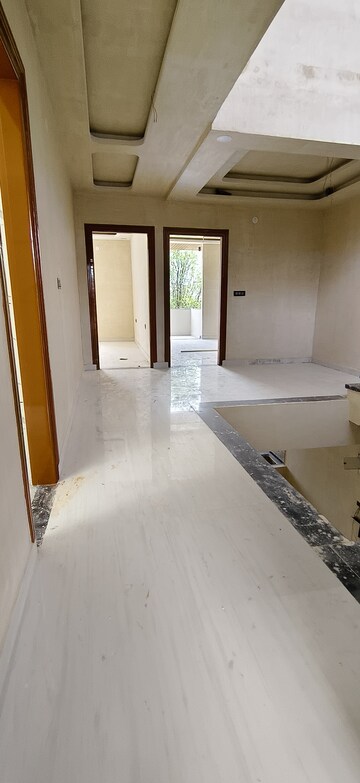 Room in 4 BHK Villa at Jagatpura – for Sale