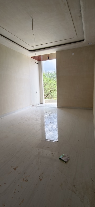 Room in 4 BHK Villa at Jagatpura – for Sale