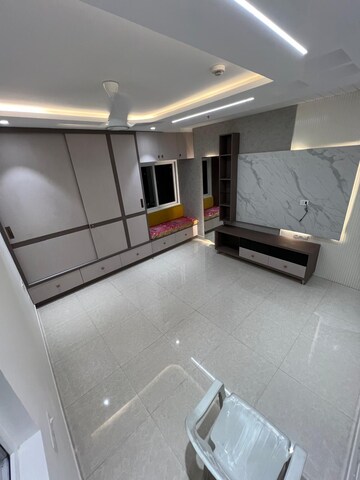 Room in 3.5 BHK Apartment at Prestige High Fields, Gachibowli – for Rent