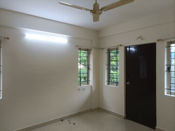 Room in 3 BHK Apartment at Ashwini Residency RMV 2nd Stage, Rmv 2nd Stage – for Rent