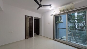 Bedroom in 3 BHK Apartment at Kabra Hyde Park, Manpada – for Rent