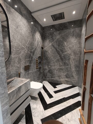 Bathroom in 5 BHK Apartment at Indiabulls Sky Forest, Lower Parel – for Rent
