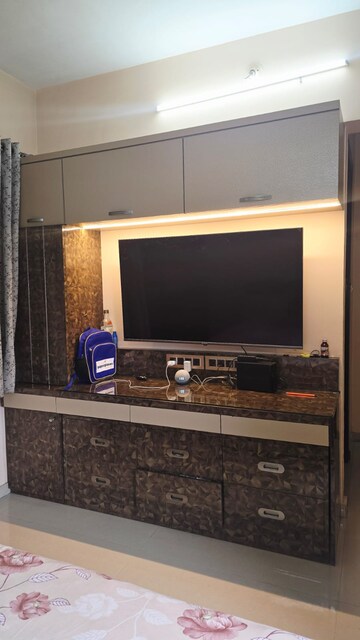 Furnished Amenities in 2 BHK Apartment at Dosti Group Imperia, Manpada – for Sale