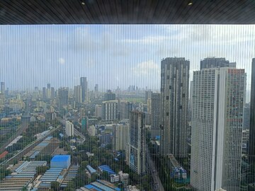 Swimming Pool in 5 BHK Apartment at Indiabulls Sky Forest, Lower Parel – for Rent