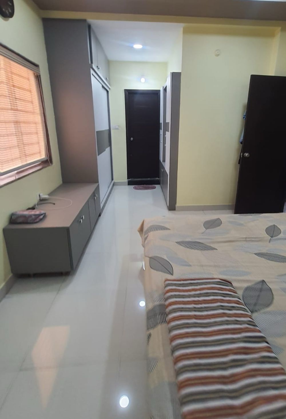 3 BHK + Pooja Room,Extra Room Apartment For Sale in Aparna Sarovar Zicon