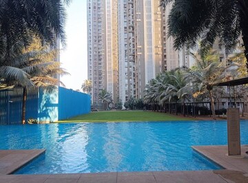 Swimming Pool in 1 BHK Apartment at Lodha Amara, Kolshet Road – for Rent