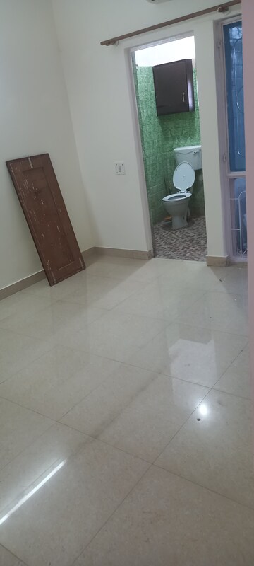 2 BHK Apartment For Rent in Ip Extension