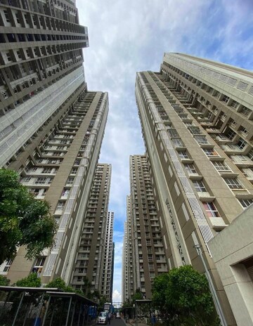 1 BHK Apartment – Exterior View View at Lodha Amara, Kolshet Road - for Sale