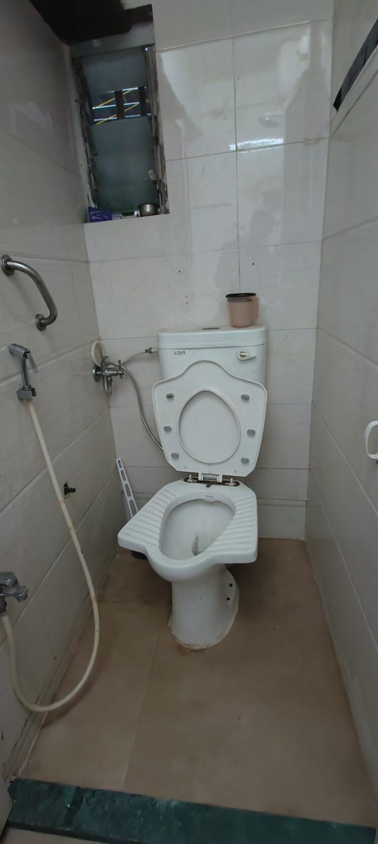 Bathroom, hill-garden 1 Bedroom 500 Sq.Ft. Apartment In Manpada Thane 9175316