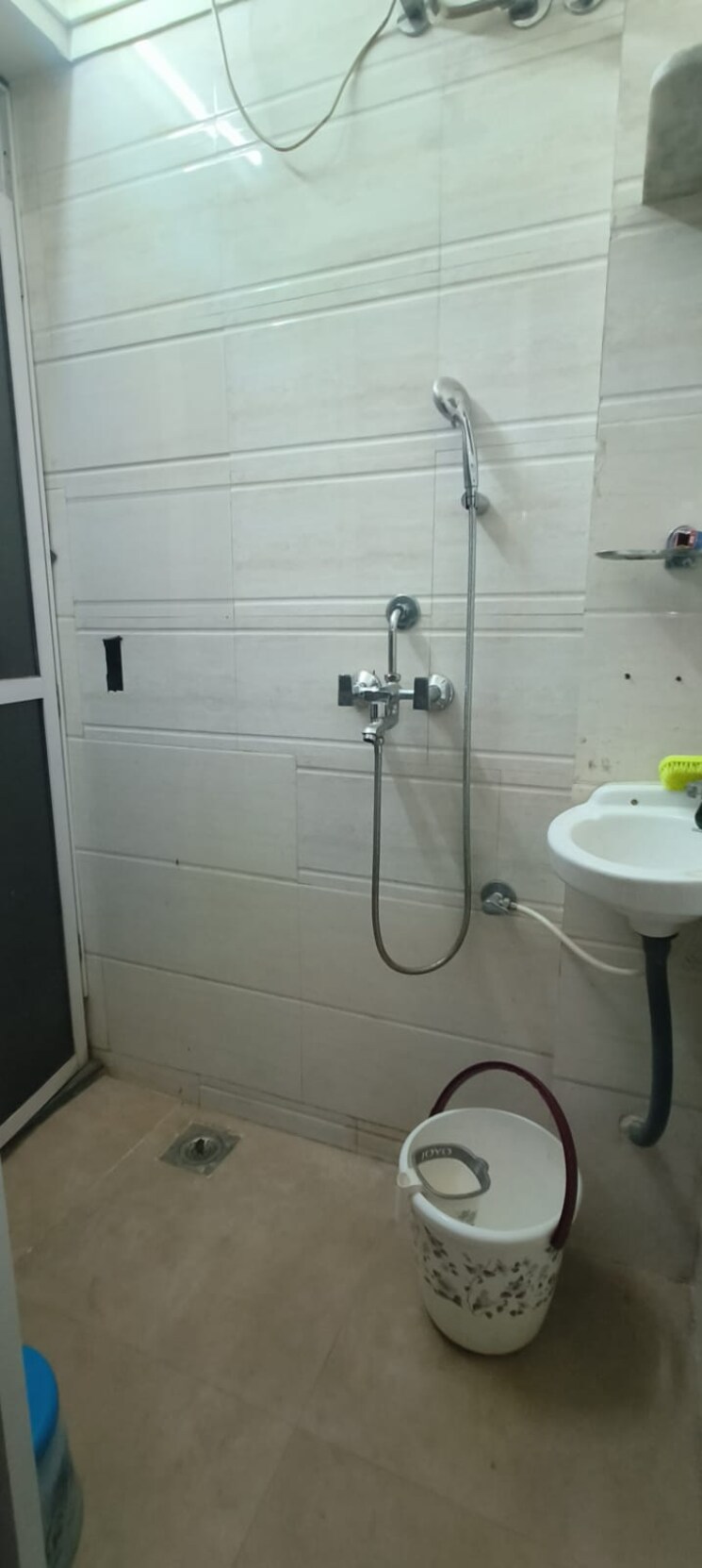 Bathroom, hill-garden 1 Bedroom 500 Sq.Ft. Apartment In Manpada Thane 9175316