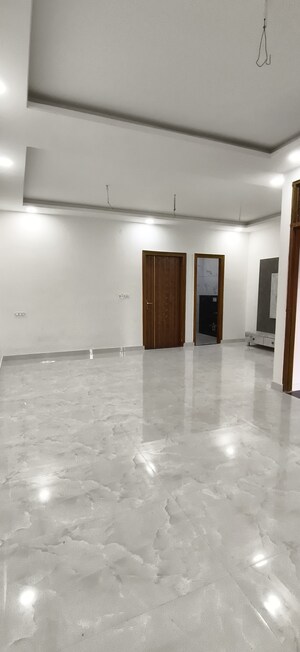 Room in 4 BHK Villa at Jagatpura – for Sale
