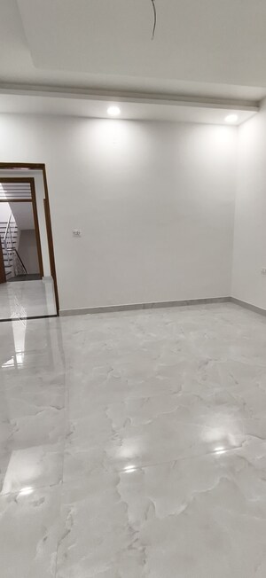 Room in 4 BHK Villa at Jagatpura – for Sale