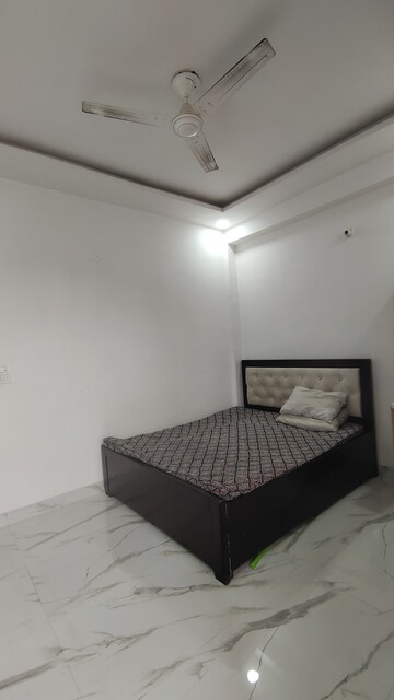Bedroom in 2 BHK Builder Floor at Palm Residency Chhatarpur, Chattarpur – for Rent