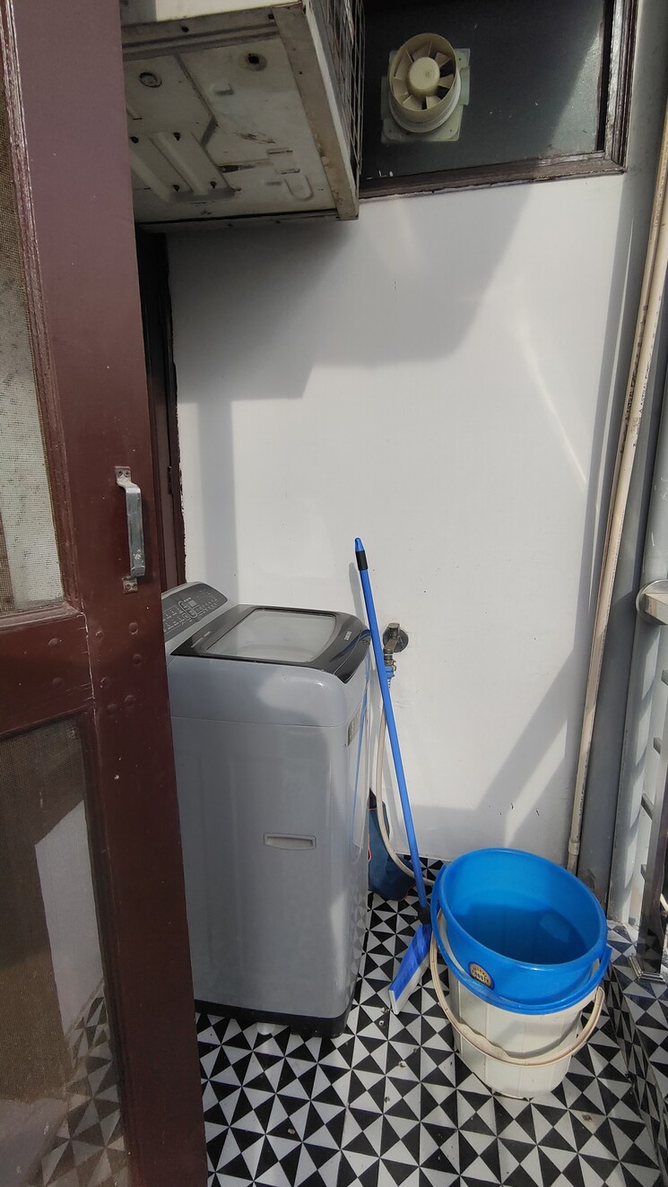 Bathroom, palm-residency-chhatarpur 2 Bedroom 810 Sq.Ft. Builder Floor In Chattarpur Delhi 9175345