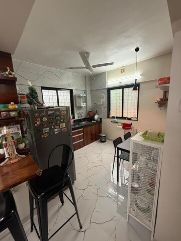 Team Area in 1 BHK Apartment at Karve Nagar – for Rent