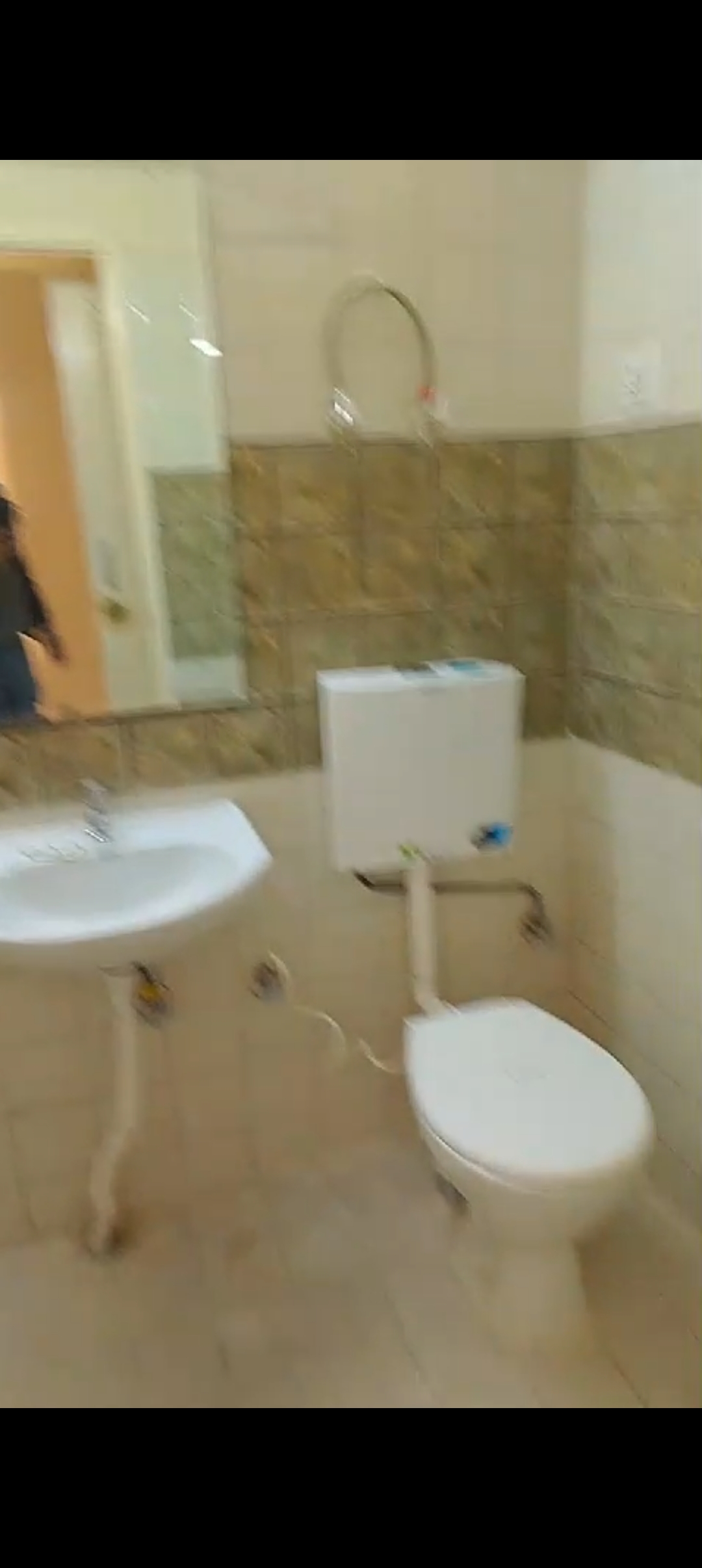 2 BHK Apartment For Rent in MRG The Balcony