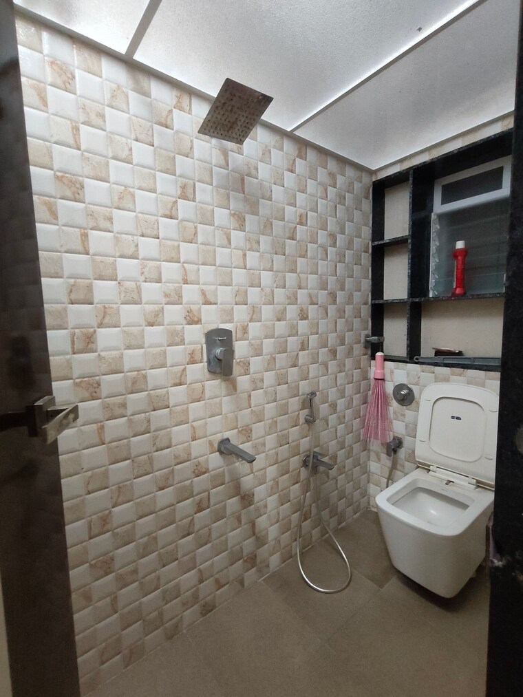 Bathroom, new-dharmakshetra 2 Bedroom 750 Sq.Ft. Apartment In Borivali West Mumbai 9175386