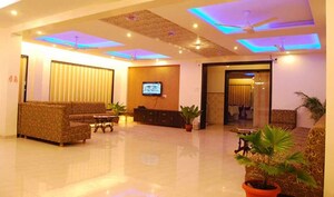 Living Room in 4 BHK Apartment at Thakur Jewel Tower, Kandivali East – for Sale