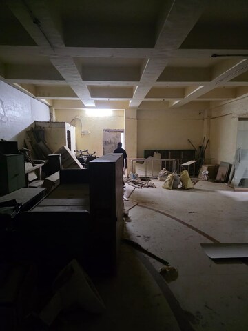Team Area in  Showroom at Damodar Bhavan Vileparle, Vile Parle West – for Rent
