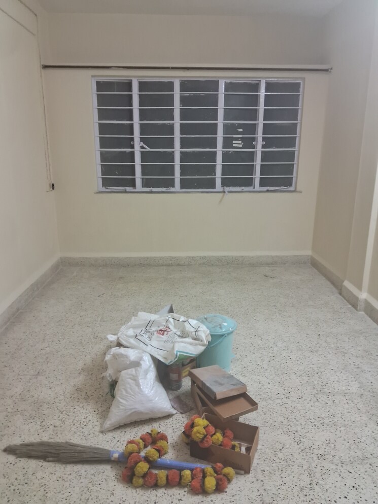 Room, visava-gharkul 1 Bedroom 550 Sq.Ft. Apartment In Aundh Pune 9175418