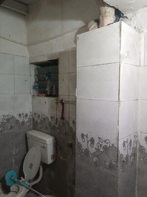 Bathroom in 4 BHK Villa at Kopar Khairane Sector 2 – for Sale