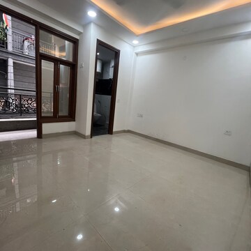 Room in 3 BHK Builder Floor at Chattarpur – for Sale