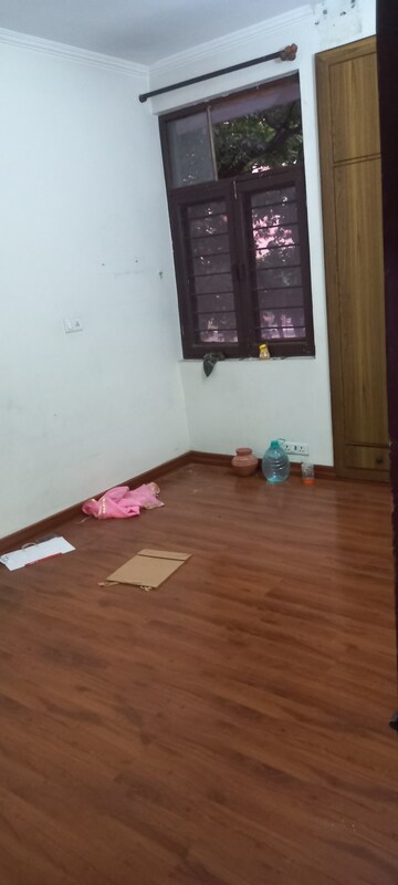 Master Bedroom in 2 BHK Apartment at Ip Extension – for Rent